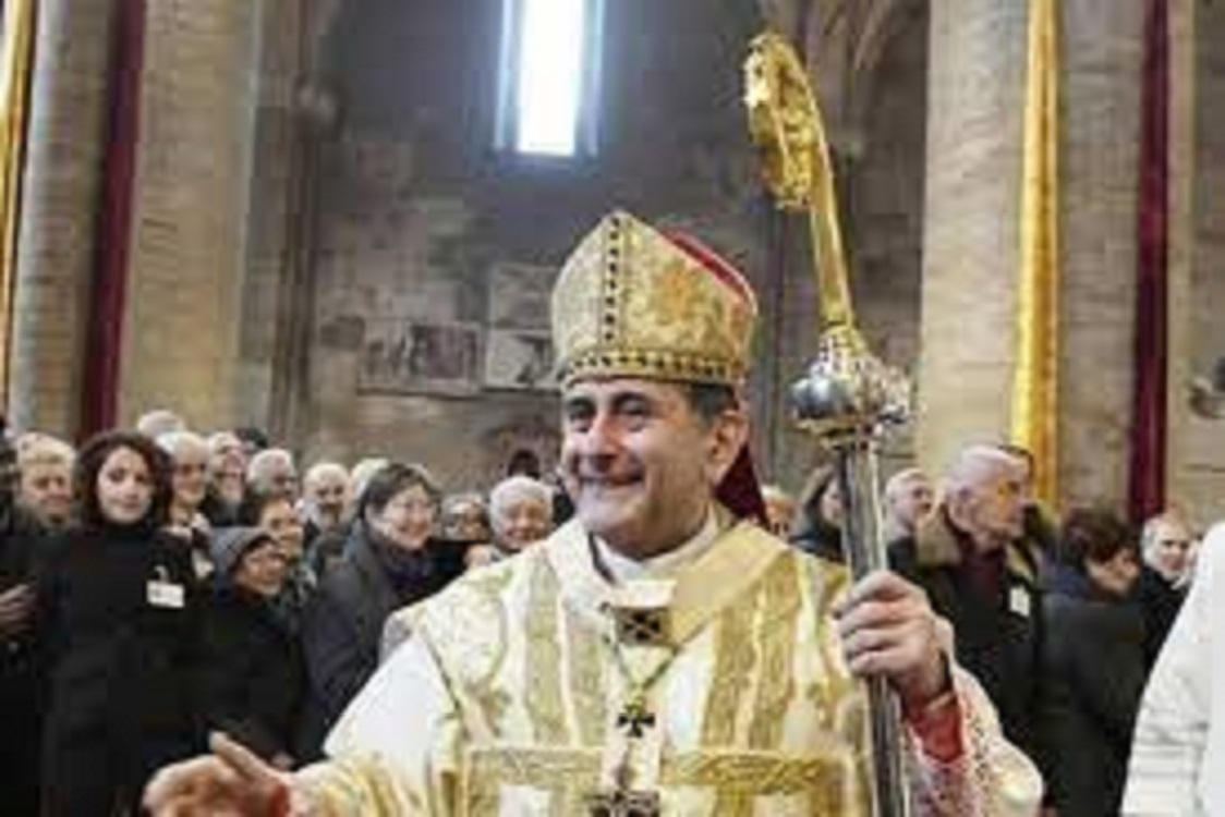 Acivescovo Delpini “Siamo spossati, ma Gesù continua ad amarci
