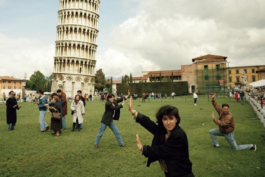 Martin-Parr turisti-alla-torre-di-pisa