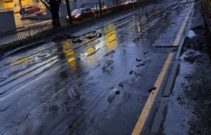 MilanoPost Via Lancetti, buche e avvallamenti