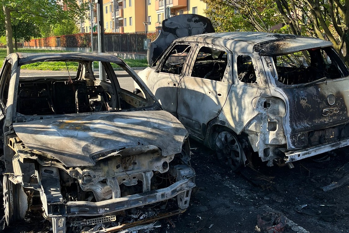 Auto bruciate Niguarda