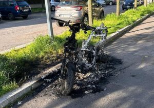 Moto bruciata Niguarda