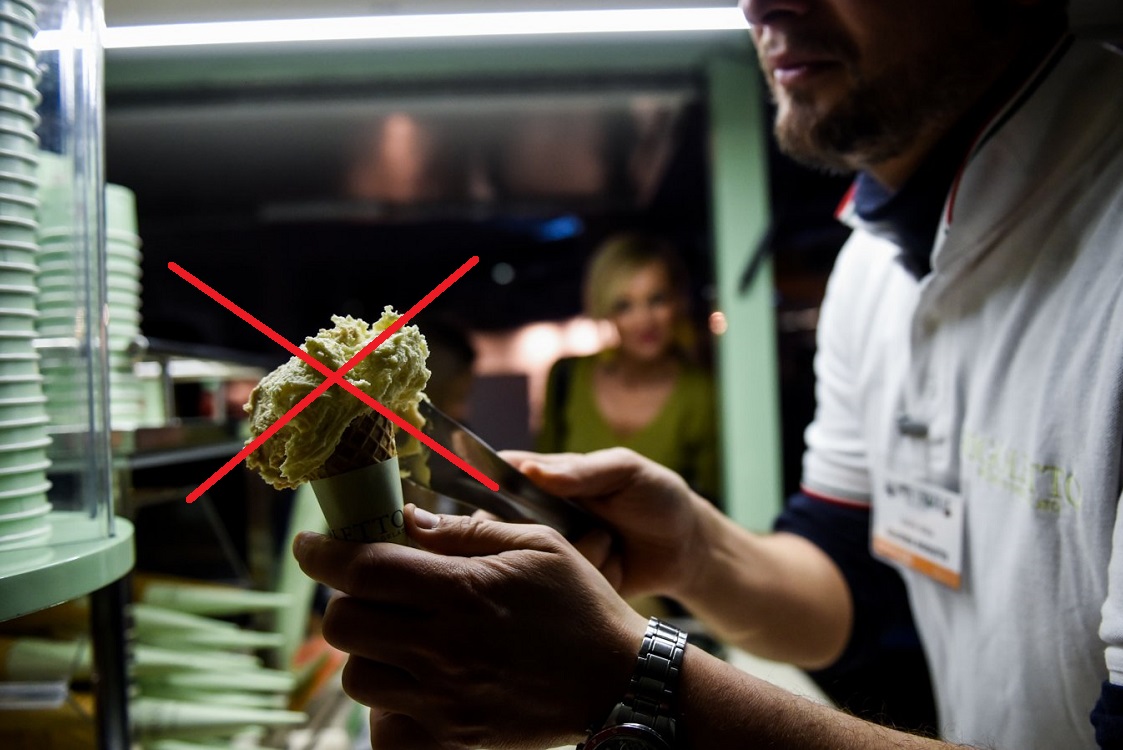 gelato vietato dopo la mezzanotte