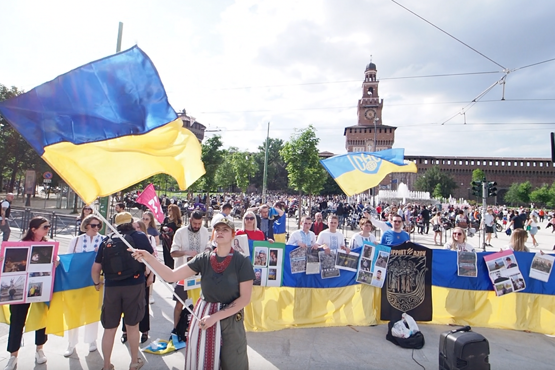 MilanoPost kermesse ucraina piazza Castello a Milano