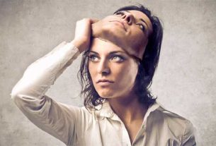 togliersi la maschera