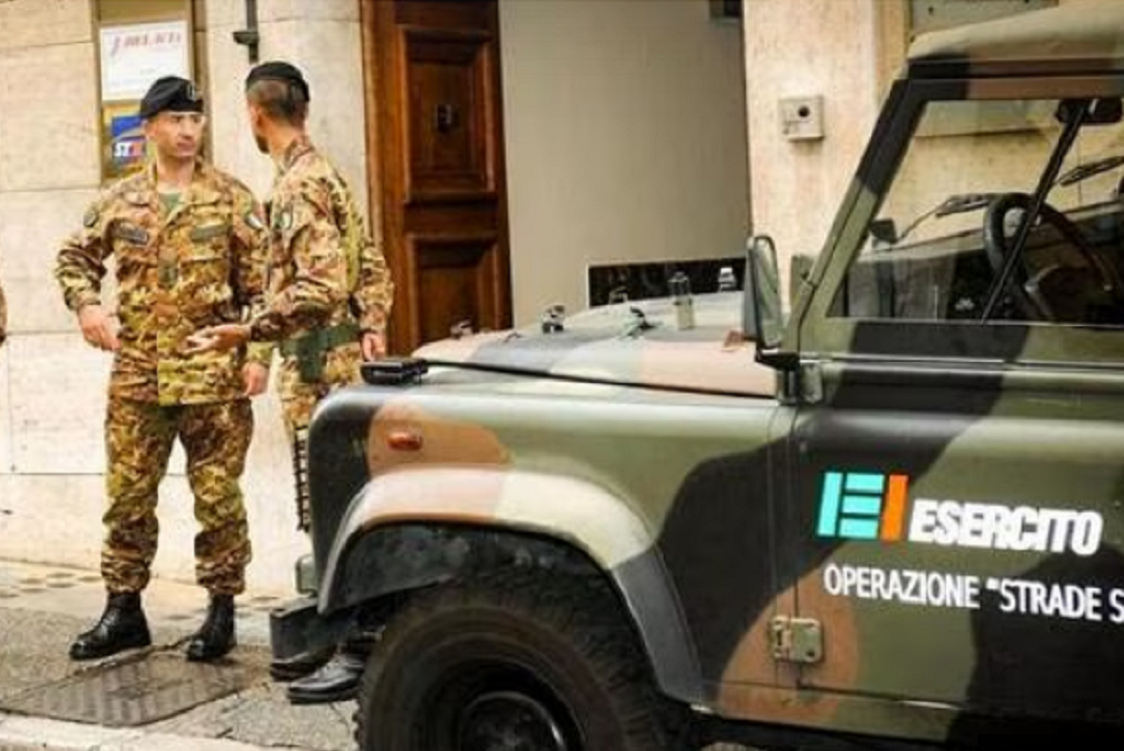 Militari a guardia negli ospedali
