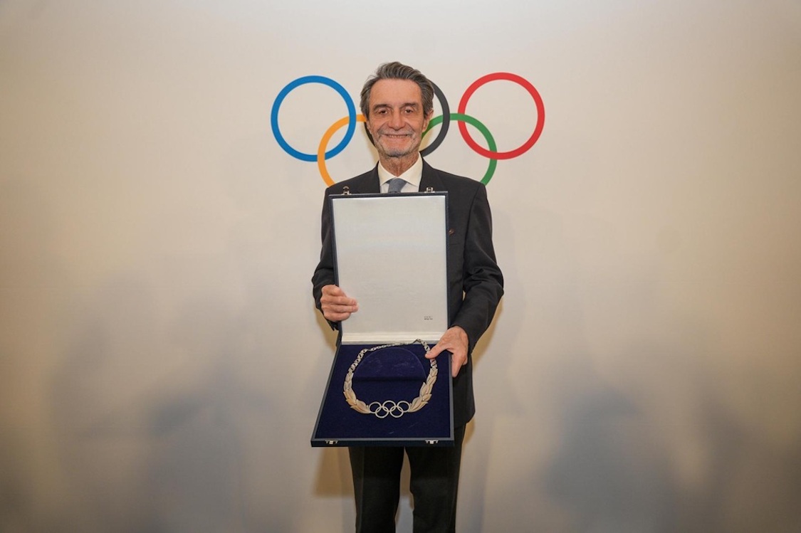 Consegna oro olimpico FOntana